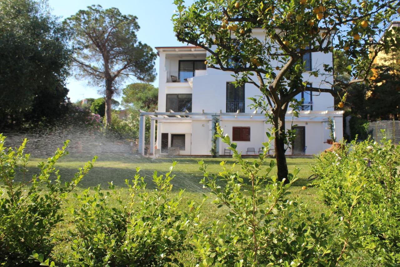 Villa La Conchiglia Rooms Cala Liberotto Luaran gambar