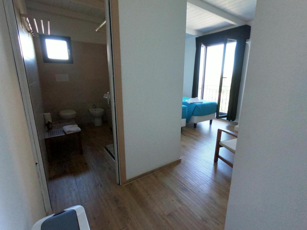 Villa La Conchiglia Rooms Cala Liberotto Luaran gambar