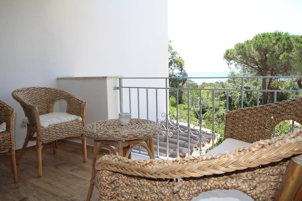 Villa La Conchiglia Rooms Cala Liberotto Luaran gambar